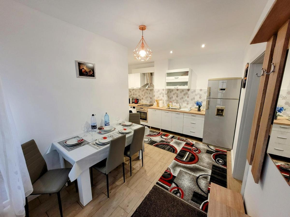 Appartement Casa Feli à Braşov Extérieur photo